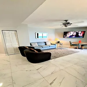 14th Floor 2 Bedroom Direct Oceanfront Wyndham Ocean Walk Daytona 1401 Daytona Beach