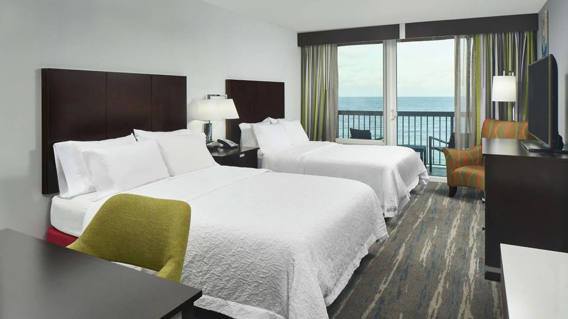 Hampton Inn Daytona Beach/Beachfront Hotel